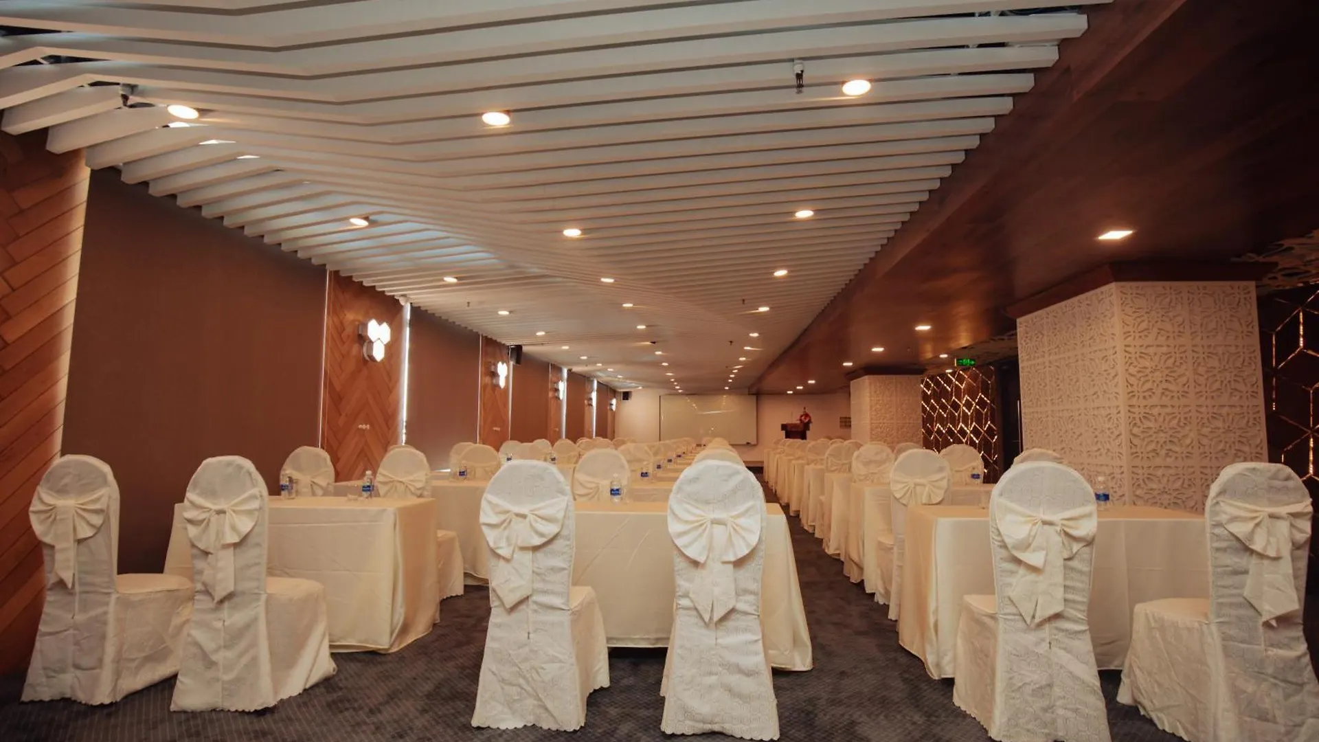 Danaciti Hotel 4*, Da Nang