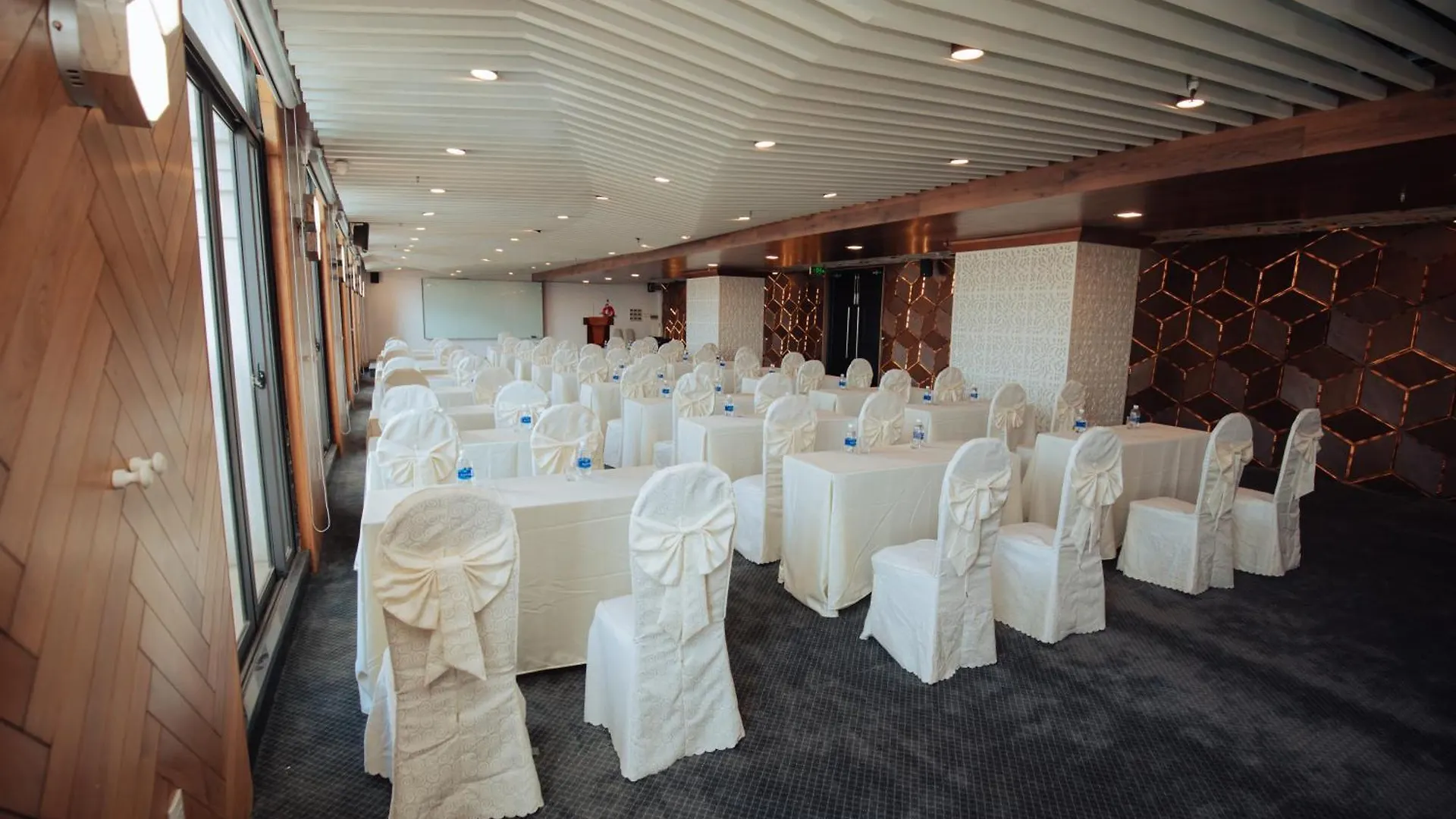 Danaciti Hotel 4*, Da Nang