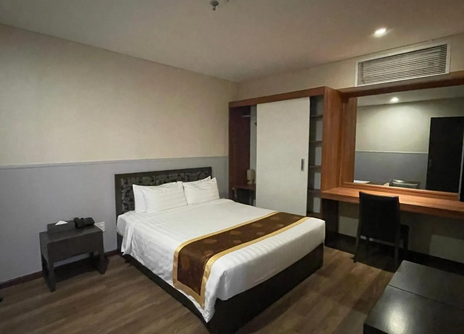 Danaciti Hotel  Da Nang