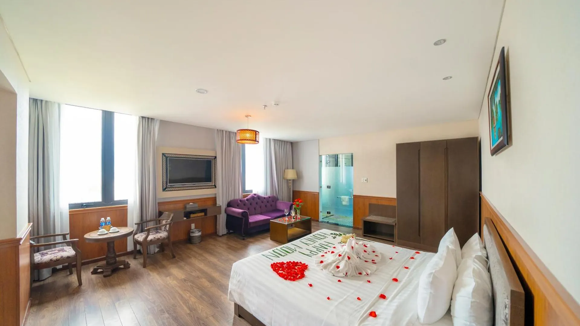 Danaciti Hotel
